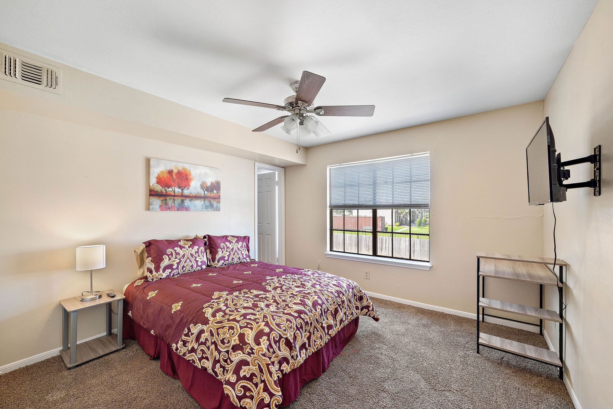Newly Upgraded Townhome