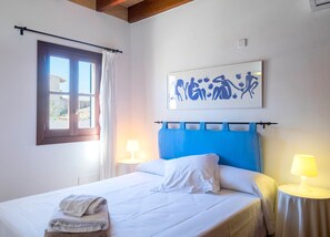 3 sovrum, strykjärn/strykbräda, gratis wi-fi och sängkläder