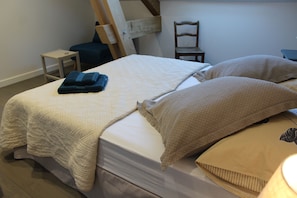 6 habitaciones, tabla de planchar con plancha y wifi gratis 