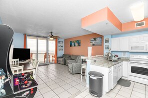 Interior - 10th Floor OceanFront,Free Beach Chairs & Unbrella Service HeatedPool ArcadeGame (Navarre)