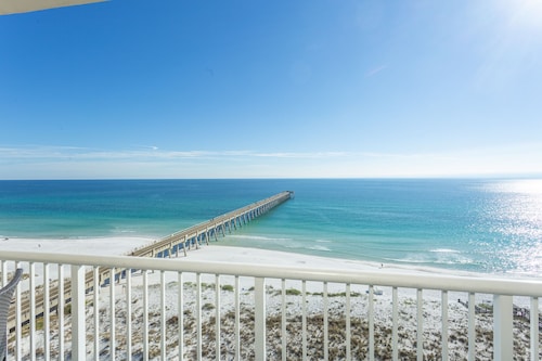 10th Floor OceanFront,Free Beach Chairs & Unbrella Service HeatedPool ArcadeGame