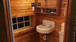 Bathroom - Ashton Historic Log Cabins 6 (Ashton)