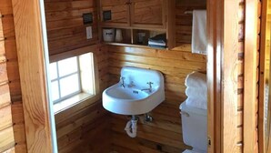 Bathroom - Ashton Historic Log Cabins 6 (Ashton)