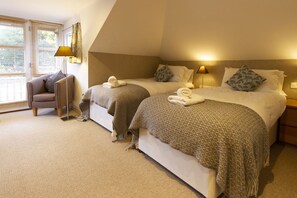 Luxury House, Ensuite, Mountain View (The Lookout Keswick)