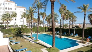 Pool - Marina Real number 254 (Manilva)