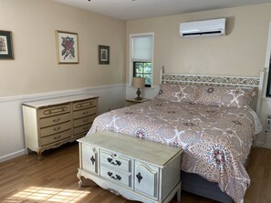 1 bedroom, iron/ironing board, travel crib, free WiFi