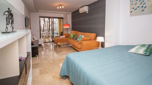 Wifi gratis y ropa de cama 