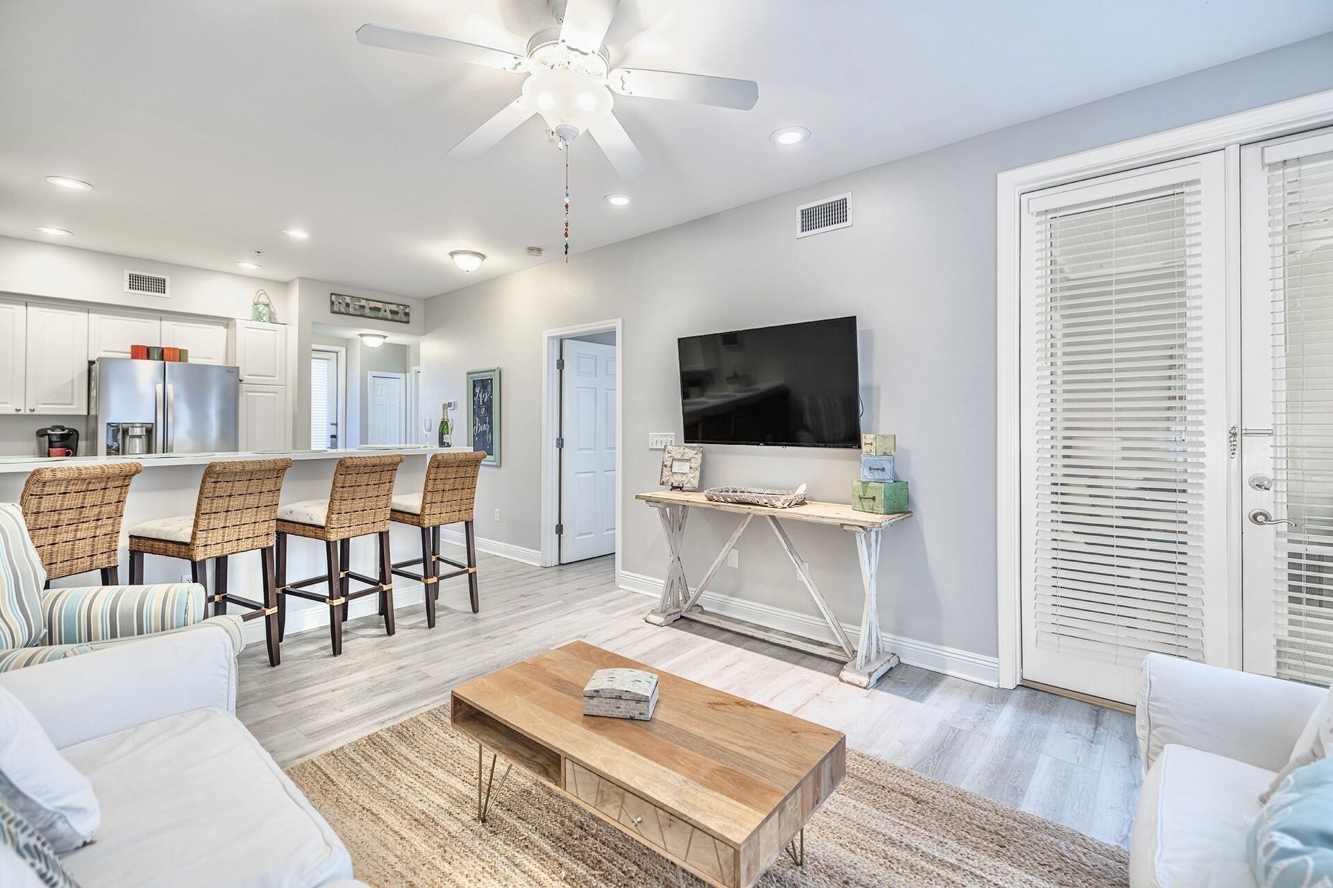 ☀️ Pool | Lush Bedding | Fitness Area | Custom Showers | Cart Charge Area ☀️