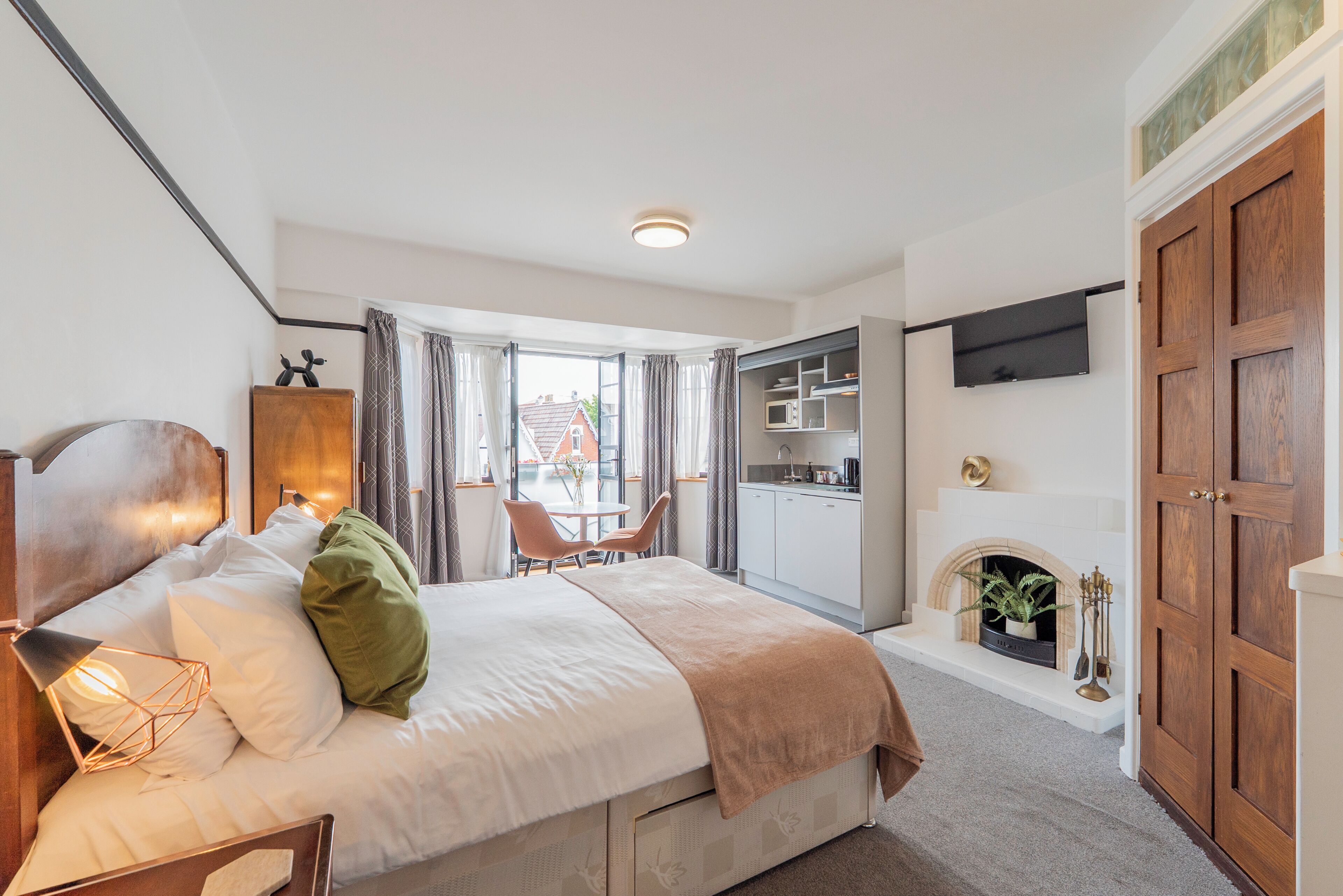 1 bedroom, iron/ironing board, travel crib, free WiFi