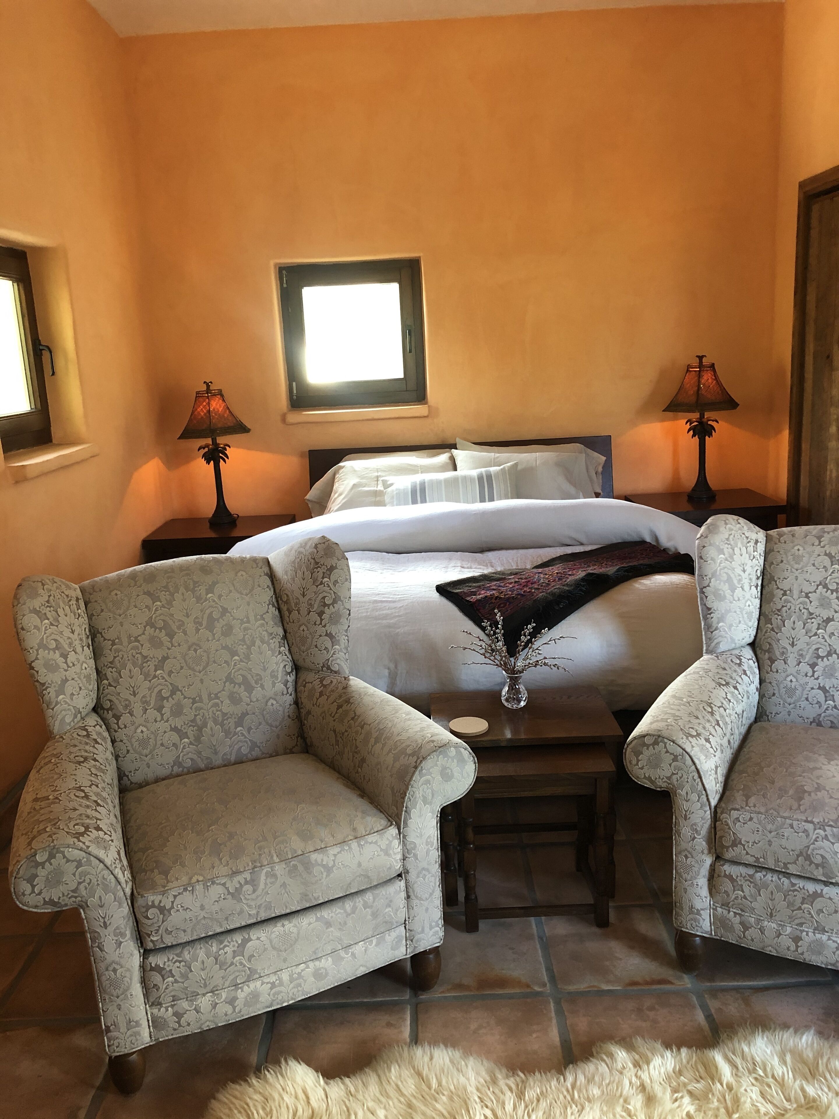 Lakeside, Balcony Apartment on Gated Winery Estate