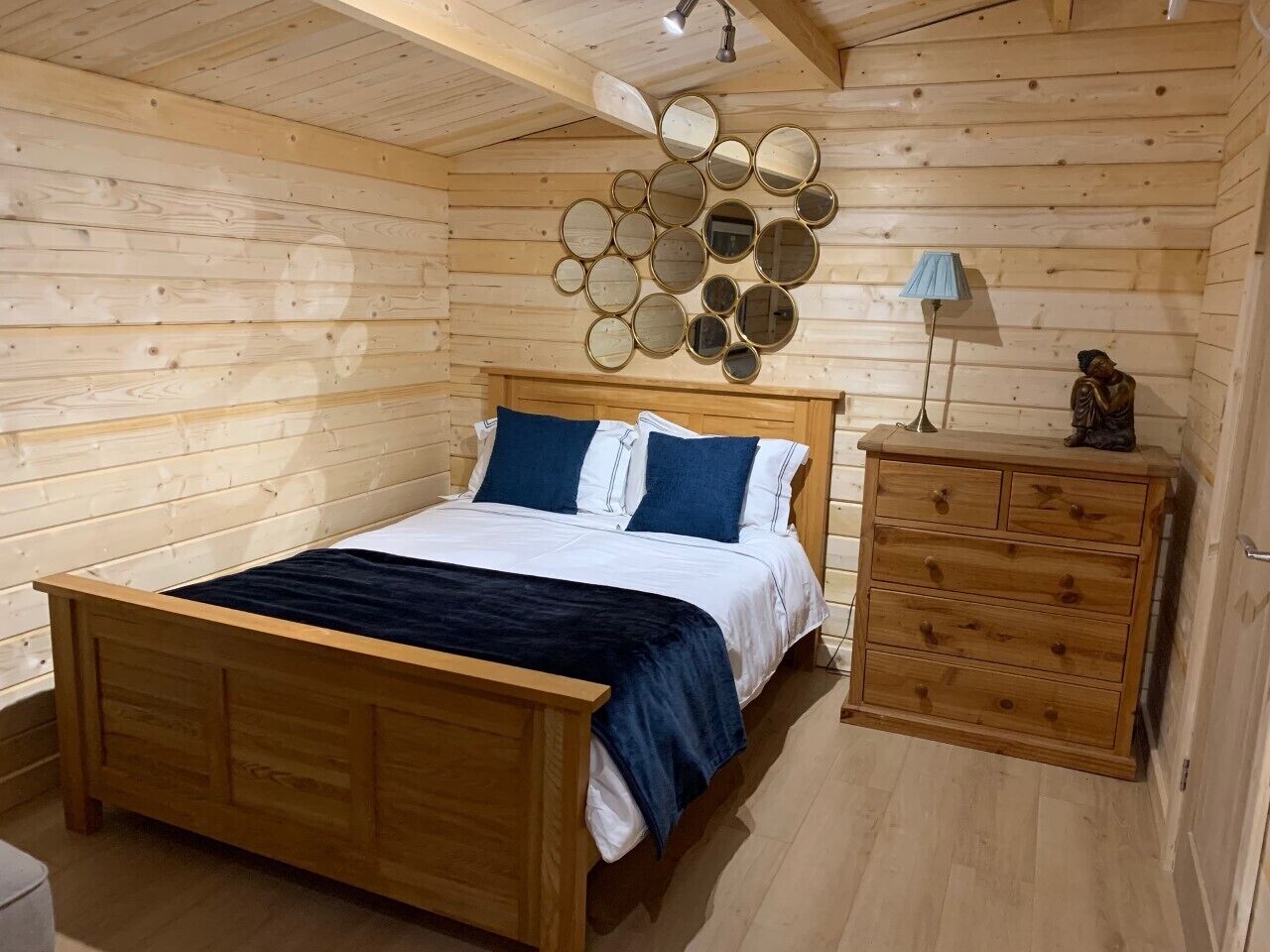 Comfort Suite, Private Bathroom (Cherry Lodge) | Interior