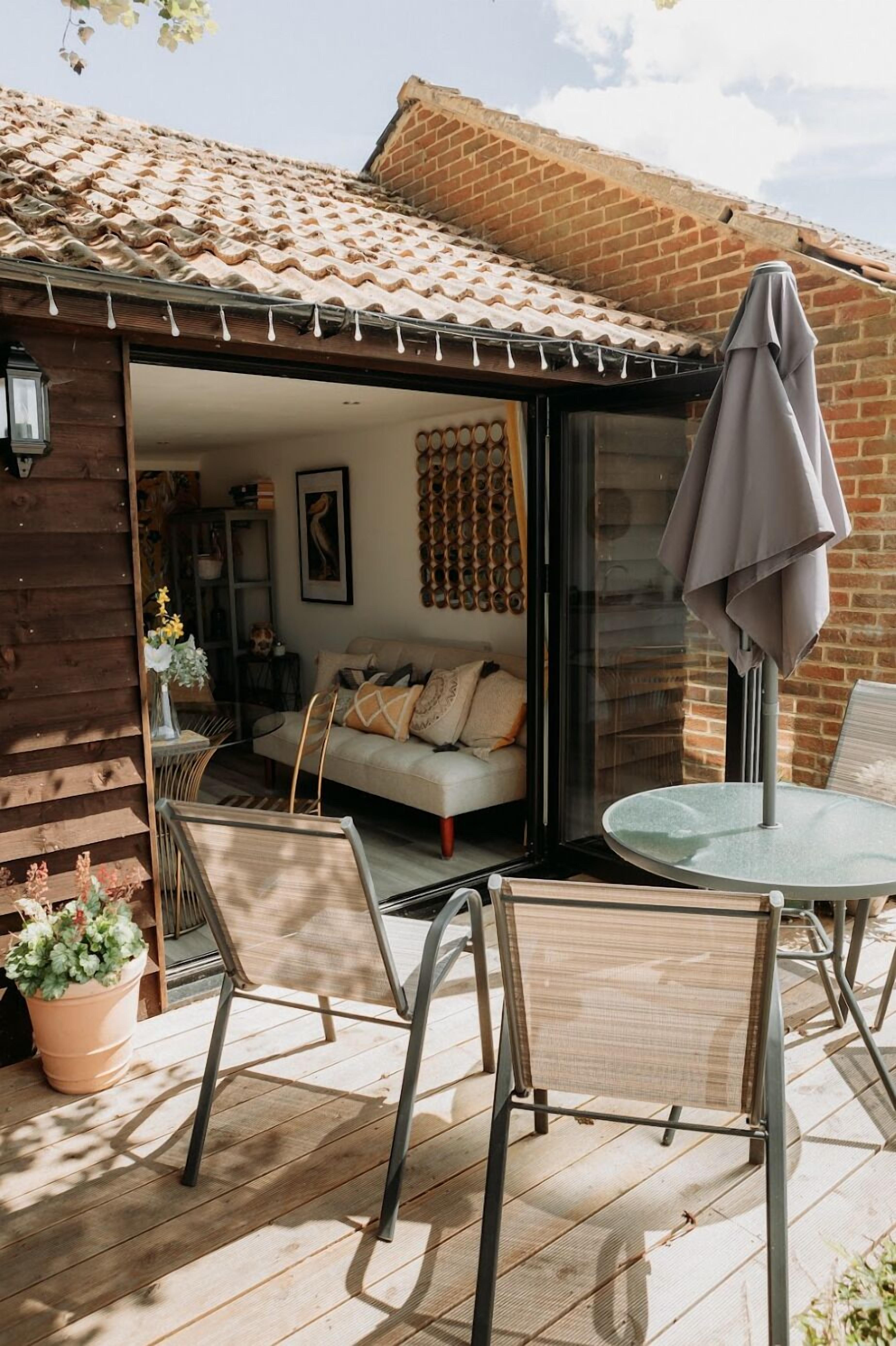 Apartment, Private Bathroom (Cherry) | Terrace/patio