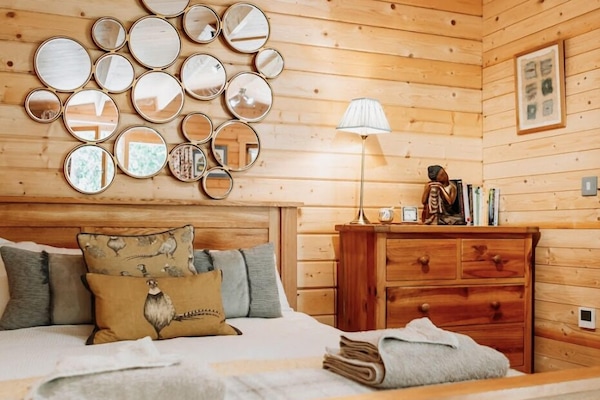 Comfort Suite, Private Bathroom (Cherry Lodge) | Interior