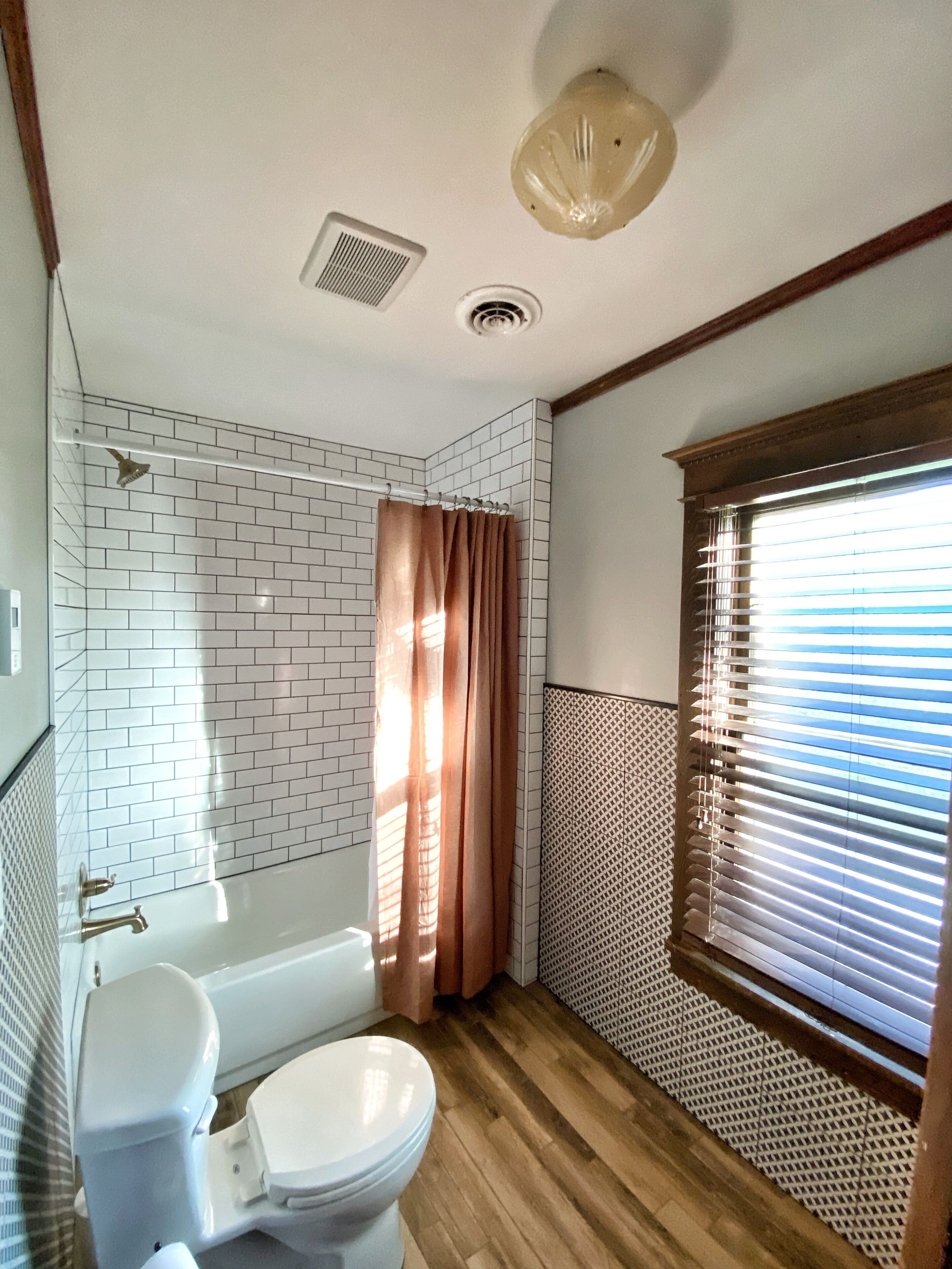 Newly remodeled 100+year old 3 bed 2 bath house with original wood work.