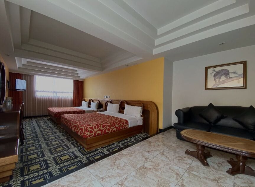 Comfort Room | Free WiFi, bed sheets