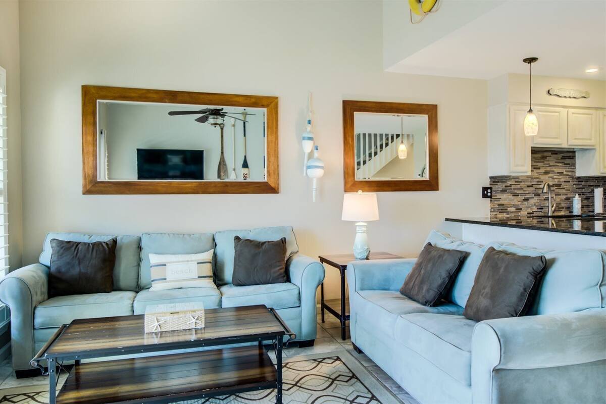 Condo (9 H Two Bedroom Condo) | Living room | Flat-screen TV, DVD player