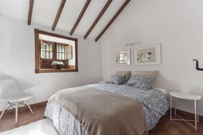 3 soverom, strykejern/-brett, wi-fi (inkludert) og sengetøy