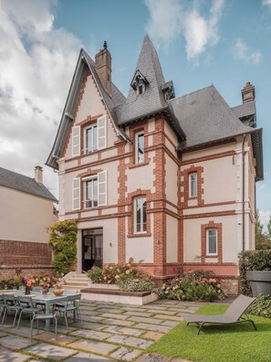 Exterior - Large Chic & Stylish Villa. Superb garden (Deauville)