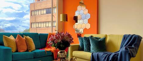 Smart TV, DVD player, stereo