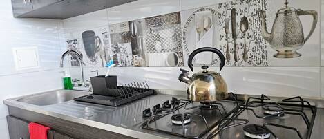 Fridge, microwave, oven, stovetop