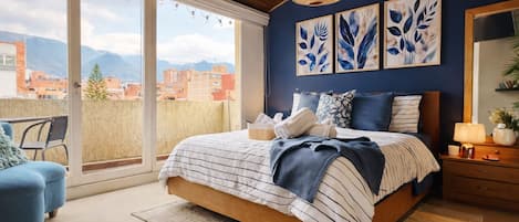 3 bedrooms, in-room safe, desk, iron/ironing board