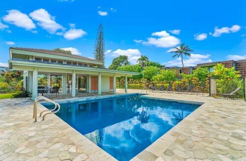 Kauai condo near beaches and shops.