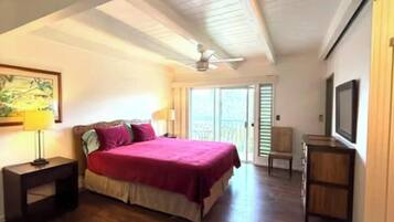 3 makuuhuonetta, vauvan matkasänky, ilmainen Wi-Fi, vuodevaatteet