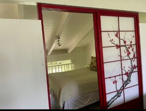 3 soverom, reiseseng for barn, wi-fi (inkludert) og sengetøy