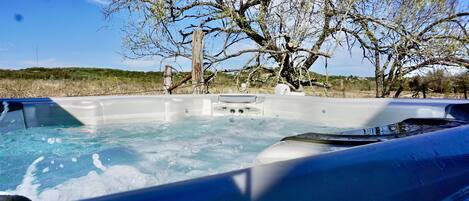 Bain à remous extérieur