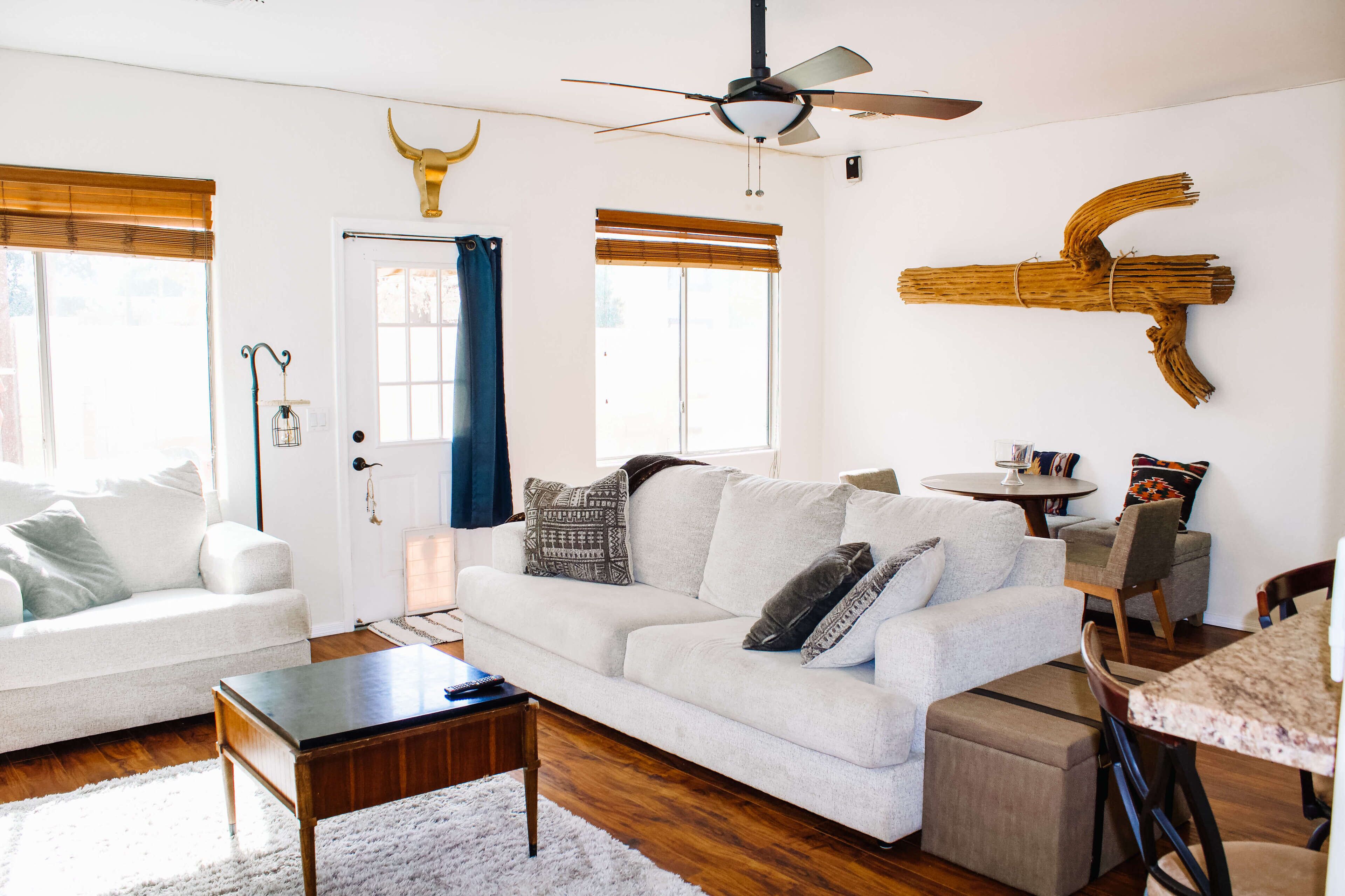 Dog-Friendly, Clean and Cozy Cottage in Central AZ