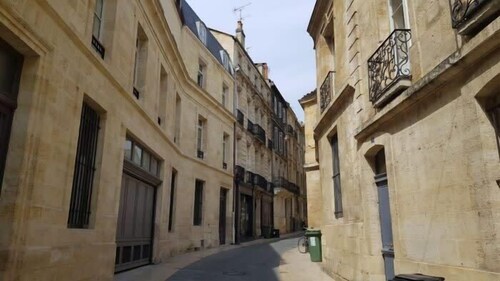 Superb quality duplex in hypercentre with rooftop and air conditioning