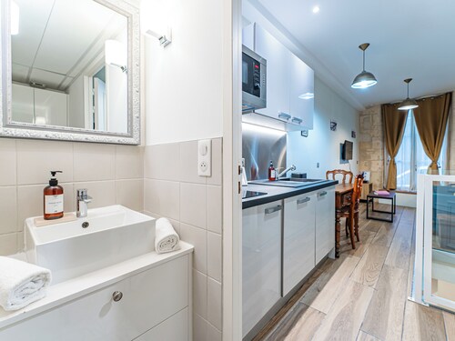 Pleasant duplex in the heart of the city with air conditioning