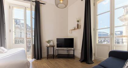 Super apartment for 4 people - Train Station
