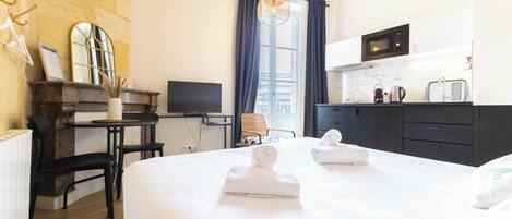 1 bedroom, iron/ironing board, WiFi, bed sheets