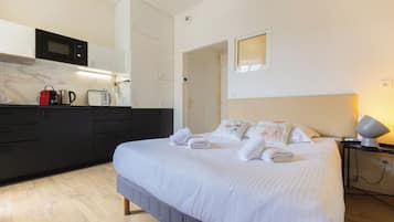 1 chambre, fer et planche Ă repasser, Wi-Fi, draps fournis