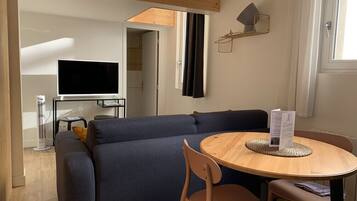 TV