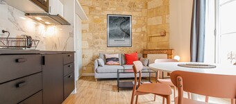 Pretty 2 bedroom duplex apartment full of charm