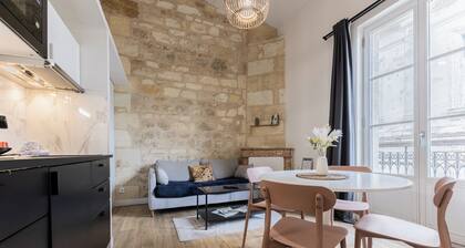 Appartement avec cachet en duplex de 2 chambres situé vers la Gare St-Jean