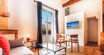 Pretty 2 bedroom duplex apartment full of charm