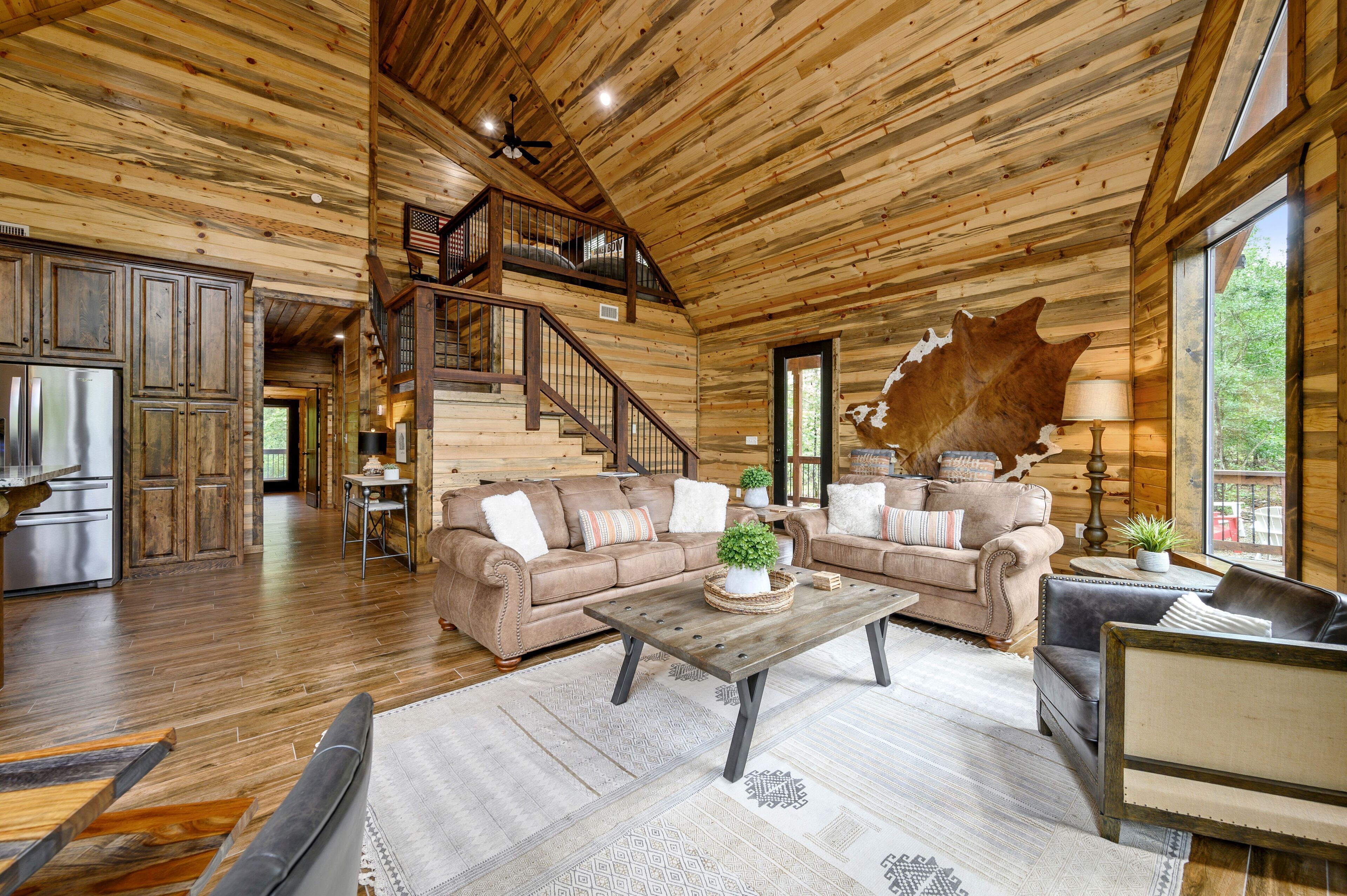 Cheers!: 4 bedroom, 4 bath, sleeps 12