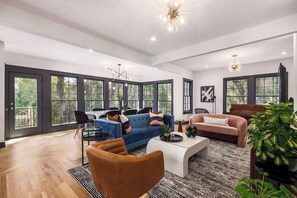 Téléviseur connecté, bureau