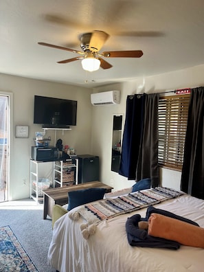 1 chambre, fer et planche à repasser, Wi-Fi, draps fournis
