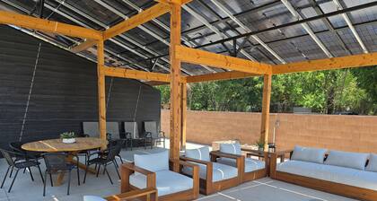 Zion Canyon Retreat - Private Pool & Pickleball Court, Spacious, Clean & FUN!
