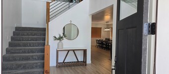 Spacious, Clean & FUN Retreat Near Zion NP! - Private Pool & Pickleball Court!!!