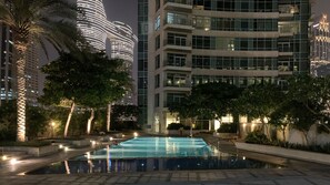 Exterior - bnbme | The Lofts Emaar | 1 BDR (Dubai)