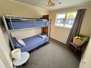 3 chambres, lit parapluie, Wi-Fi gratuit, draps fournis