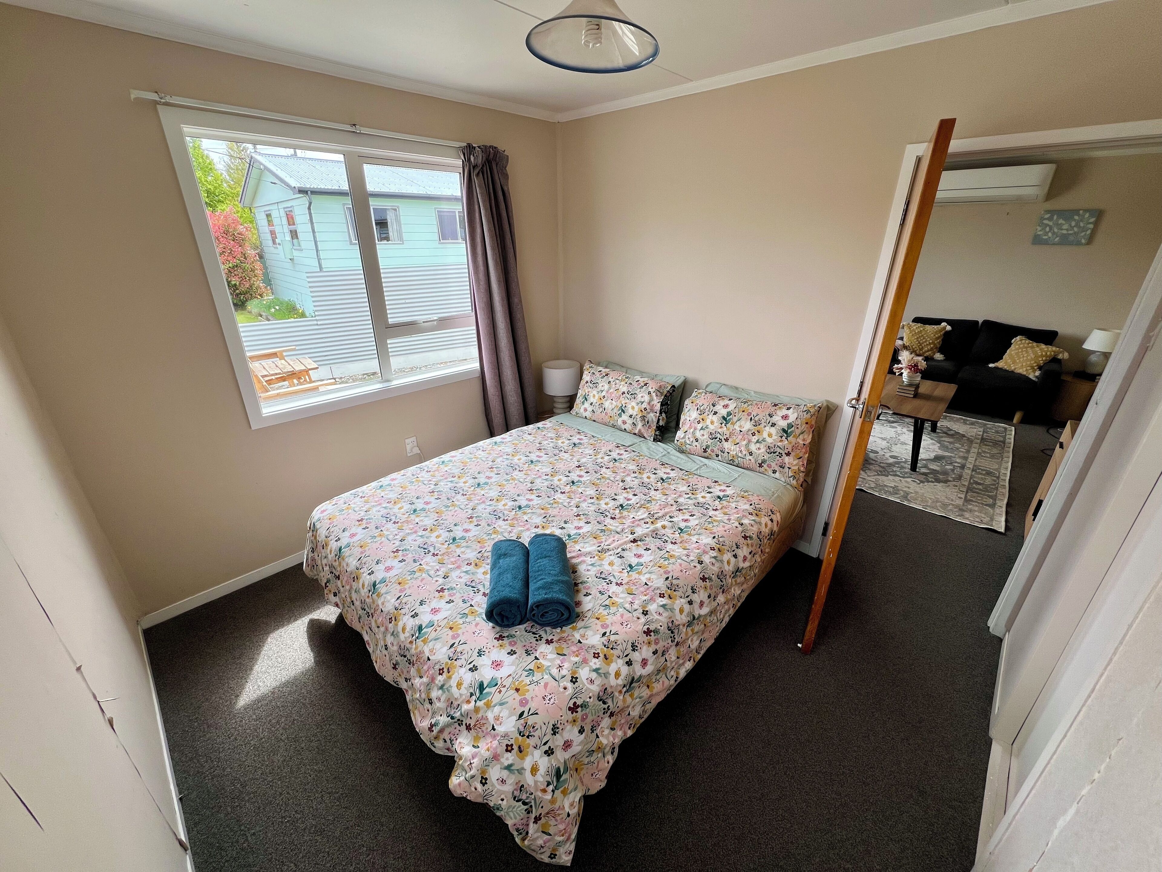 3 bedrooms, travel cot, free WiFi, bed sheets