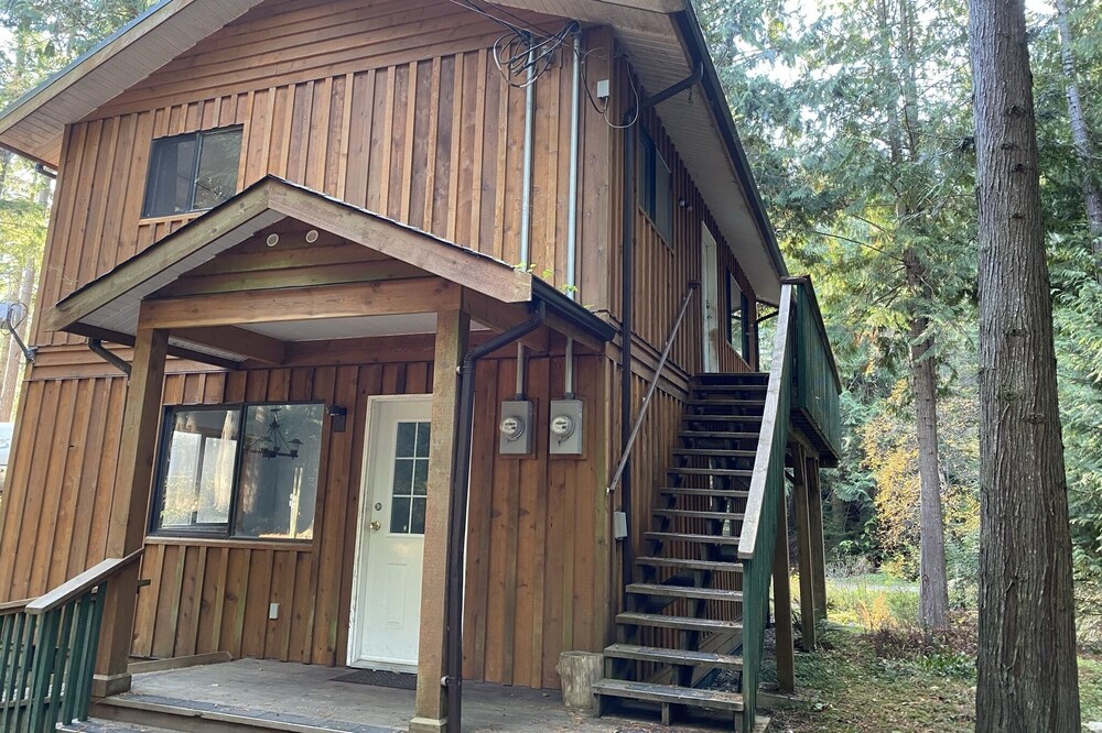 Quiet 2 Bedroom Suite (LUND)