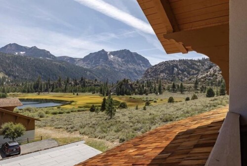 Interlaken #17 3 BEDROOM, 3 BATH, NEWLY REMODELED END UNIT, NOW WITH A EV CHARGING STATION!