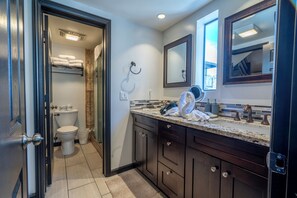 Hair dryer, towels - Edgewater #20 - 2 BD/2 BTH (June Lake)